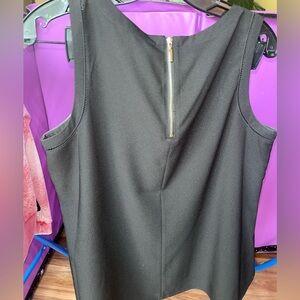 EUC- White House Black Market- Medium Sleeveless Eyelet Tank blouse